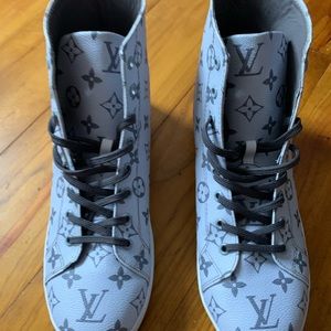 Louis Vuitton Mens Sneakers